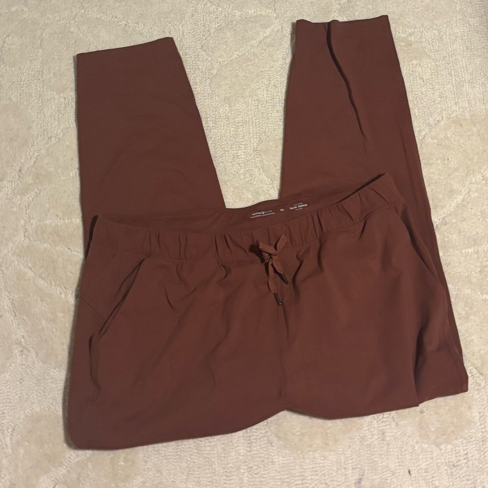 Old Navy Power Soft Coze Slim Taper Pant Size XL - Picture 3 of 5